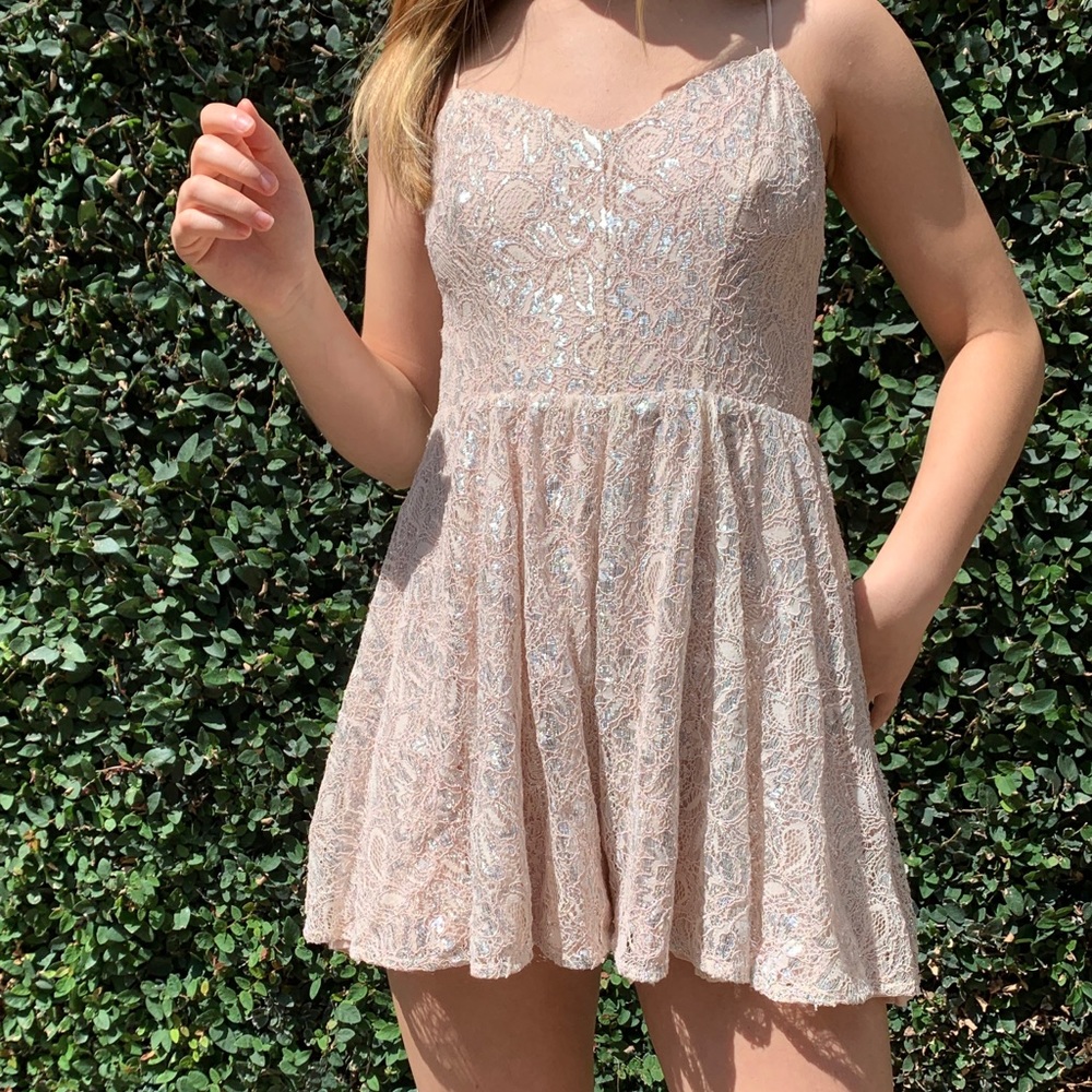 🌟ROSE GOLD ROMPER WITH SHIMMERY DETAILING🌟